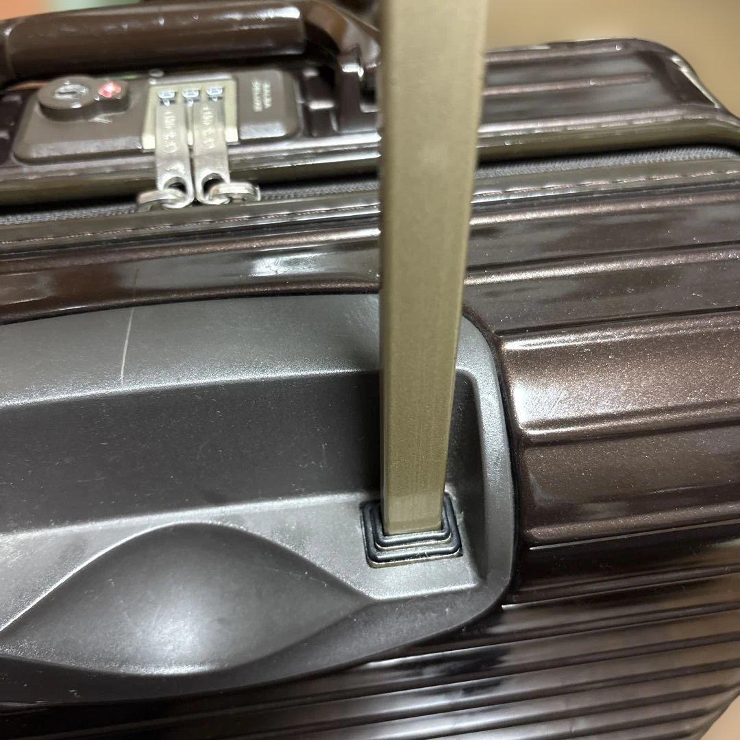 リモワ サルサデラックス4輪 23L 機内持込可　ビジネストローリー　上品な茶色