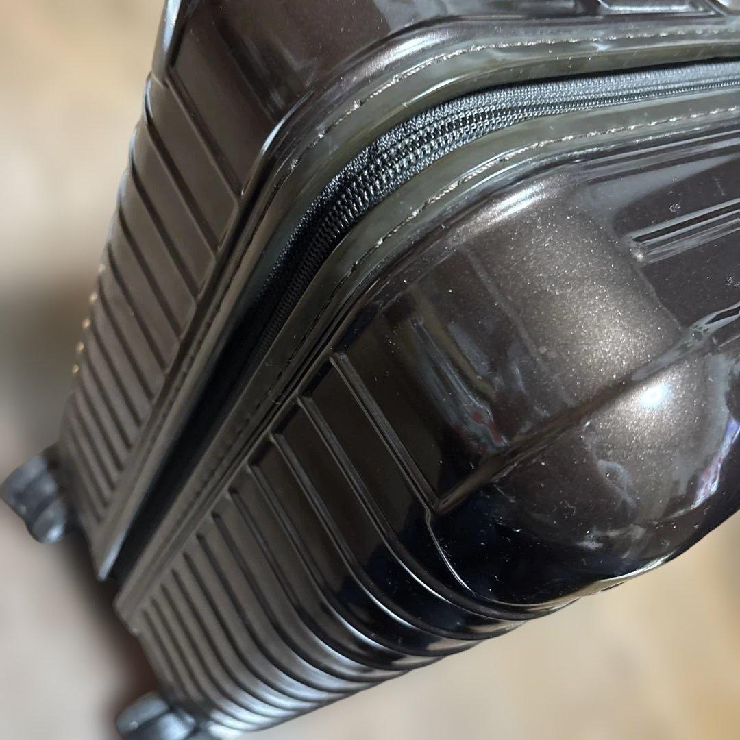 リモワ サルサデラックス4輪 23L 機内持込可　ビジネストローリー　上品な茶色