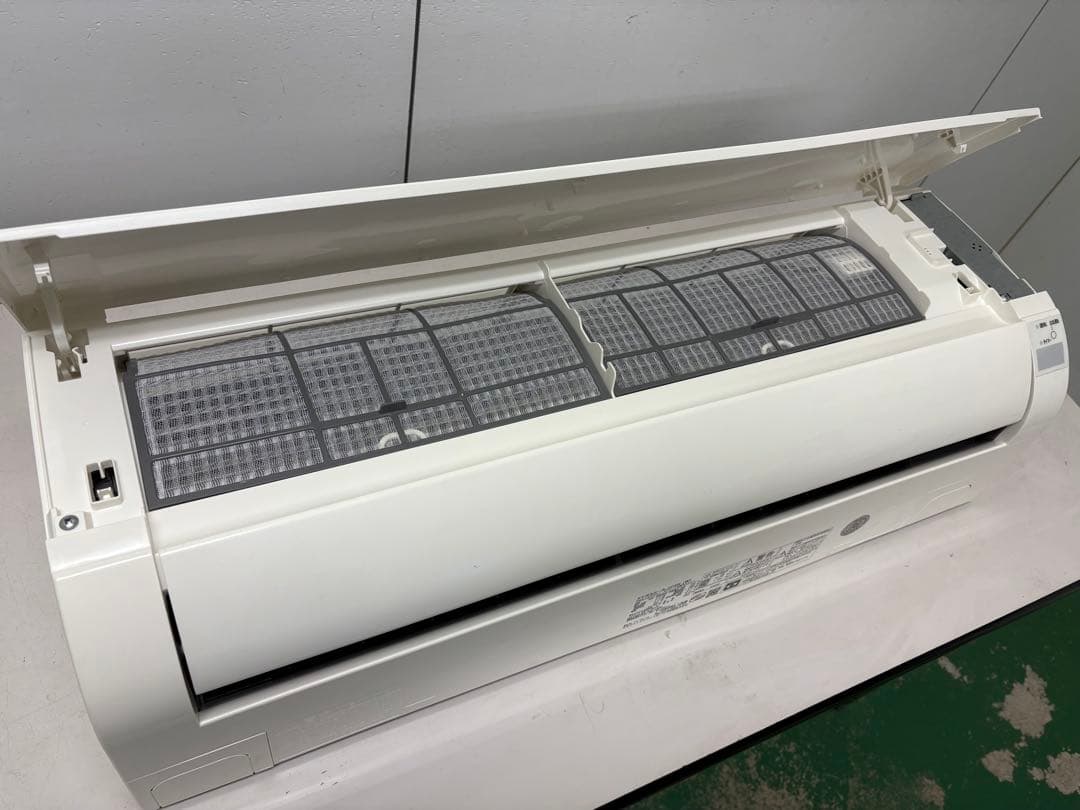 10畳用　ルームエアコン 日立 RAS-AJ28K(室内機のみ)