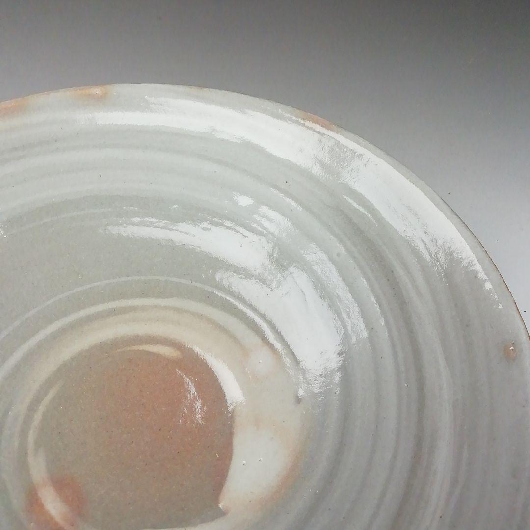 Ｔ４０７　茶碗　『萩焼』『平茶碗』『城山窯　金子信彦 造』　共箱　抹茶碗　茶道具