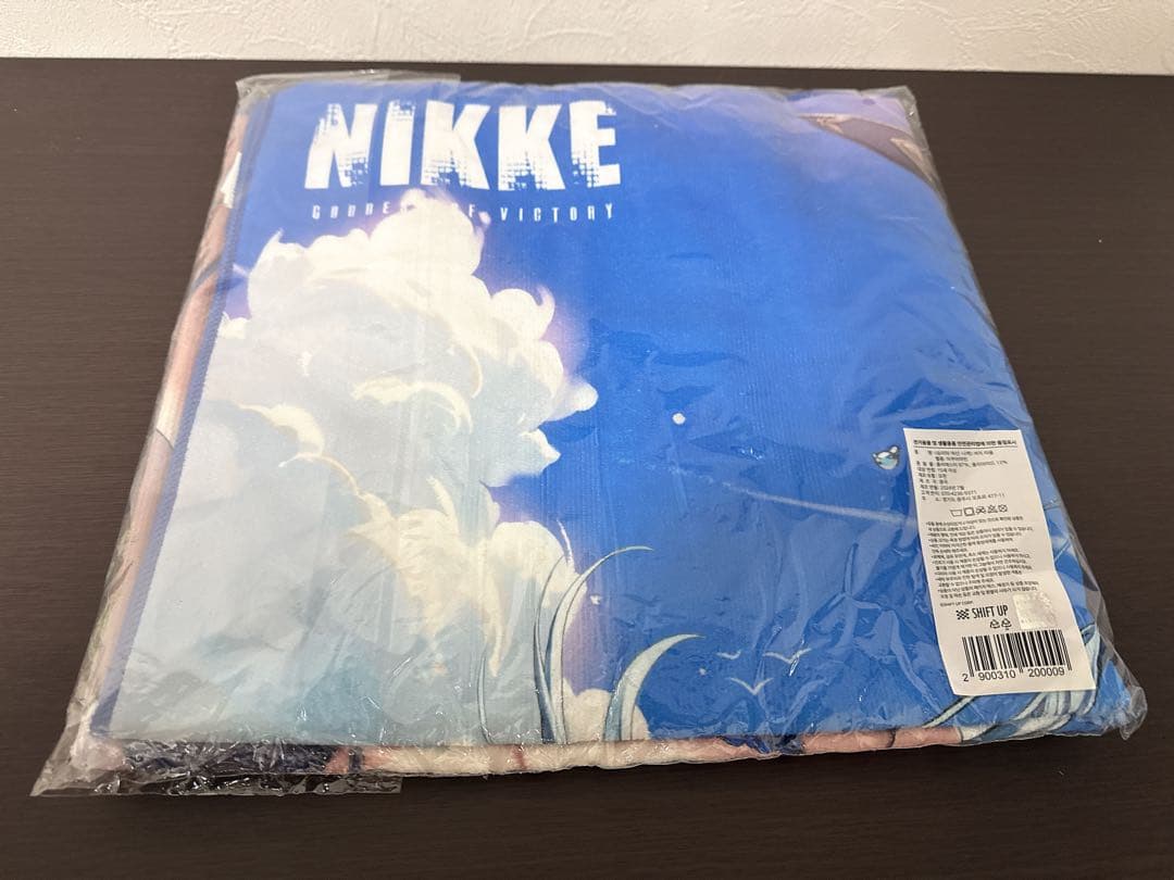 【日本未発売】韓国限定 NIKKE 水着ヘルム ビーチタオル