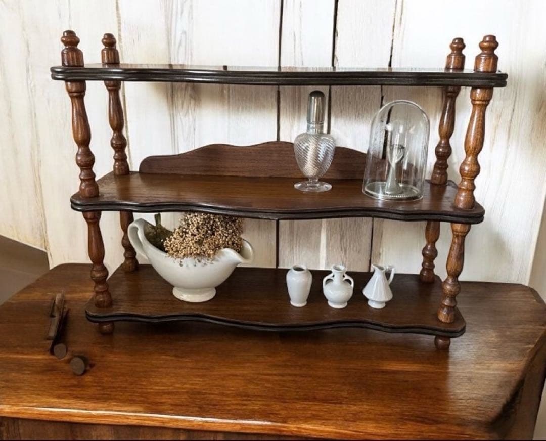 英国　ヴィンテージ　イギリス　三段　飾り棚