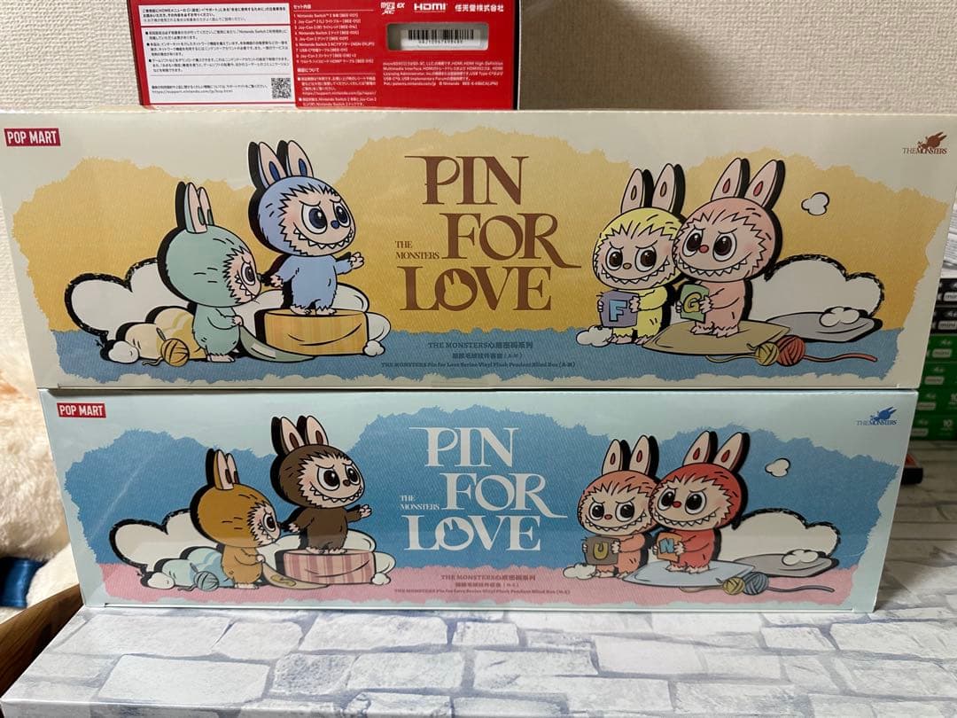 POP MART PIN FOR LOVE 2個セット