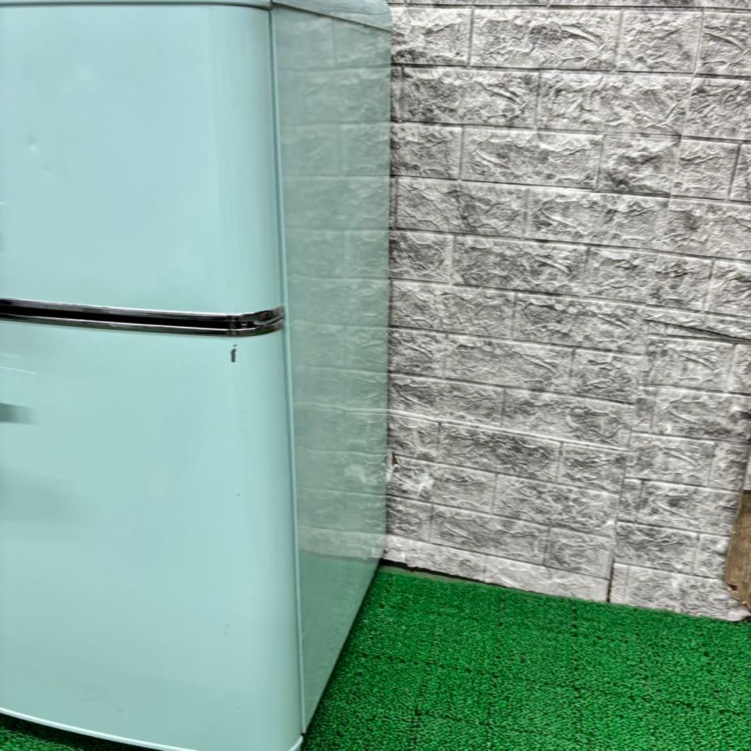 705 緑色　レトロデザイン冷蔵庫　81L コンパクトサイズ　小型　一人暮らし