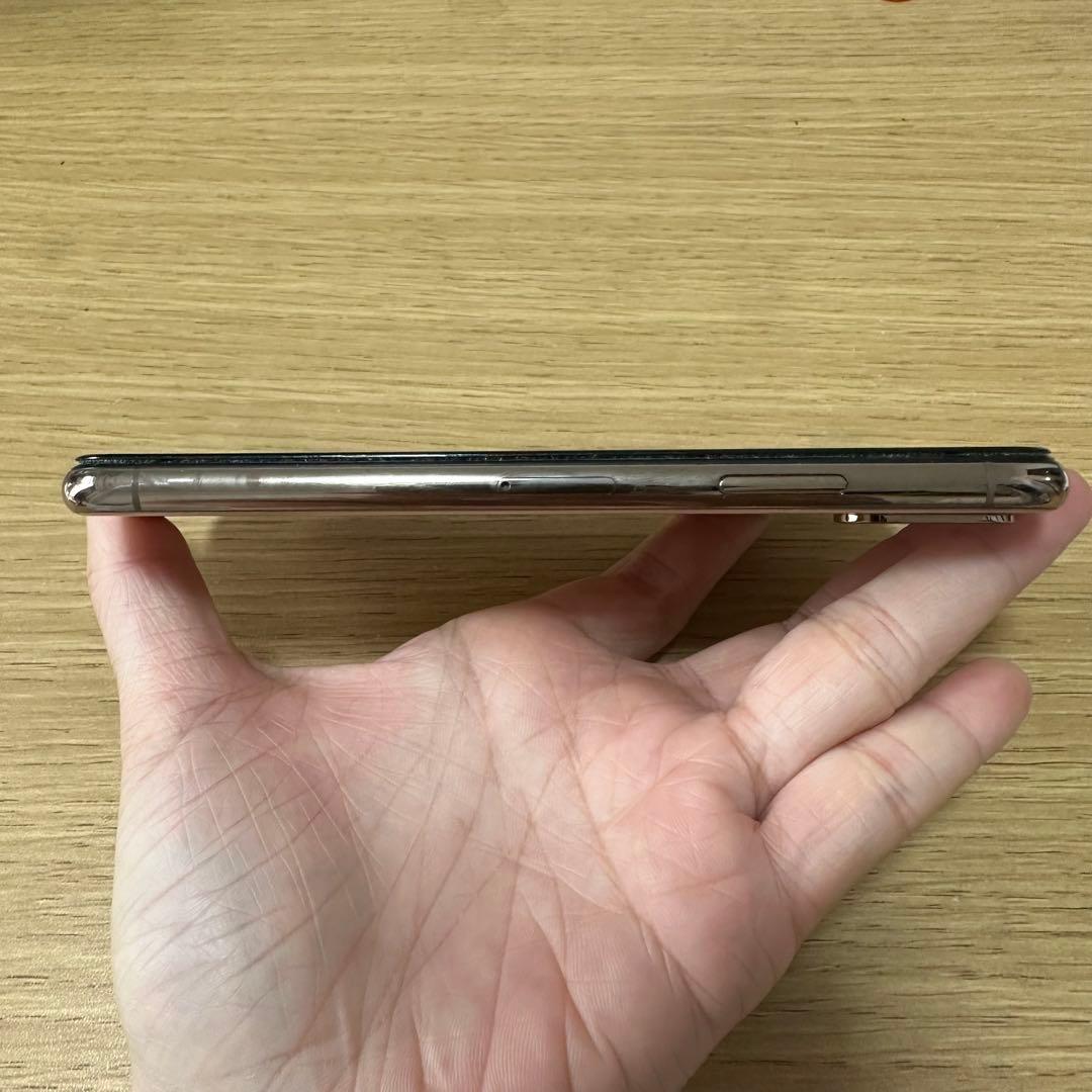iPhone Xs ゴールド 256GB