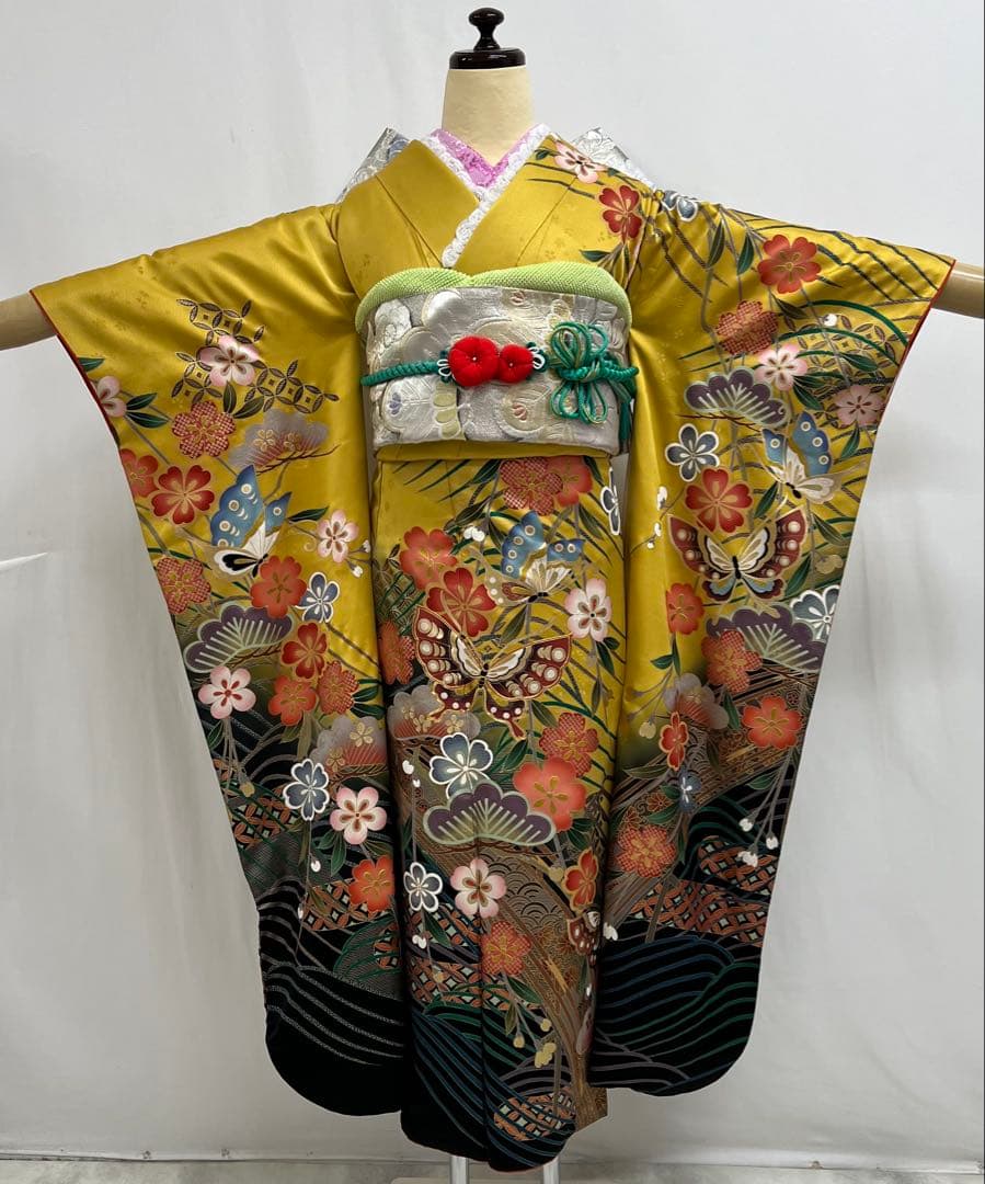 振り袖　フルセット　長襦袢付　イエロー　成人式　 金彩加工　刺繍入り　640