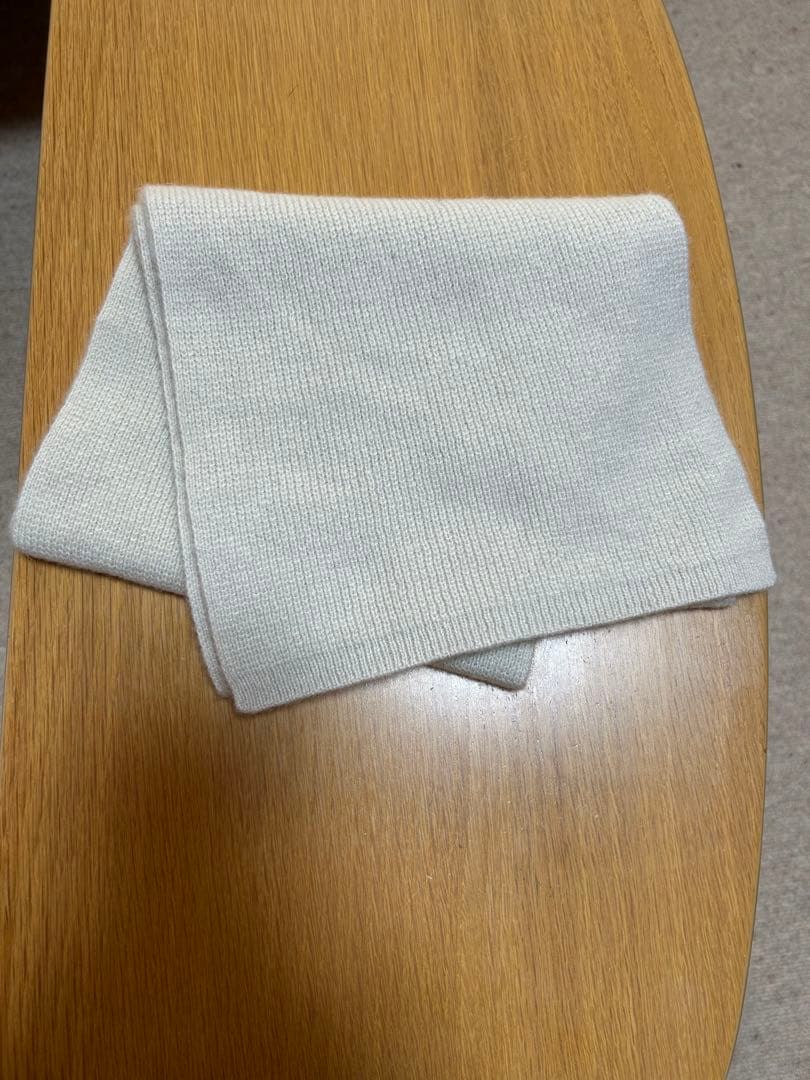 ⭐️マーガレットハウエル⭐️カシミヤ100% マフラー　アイボリー