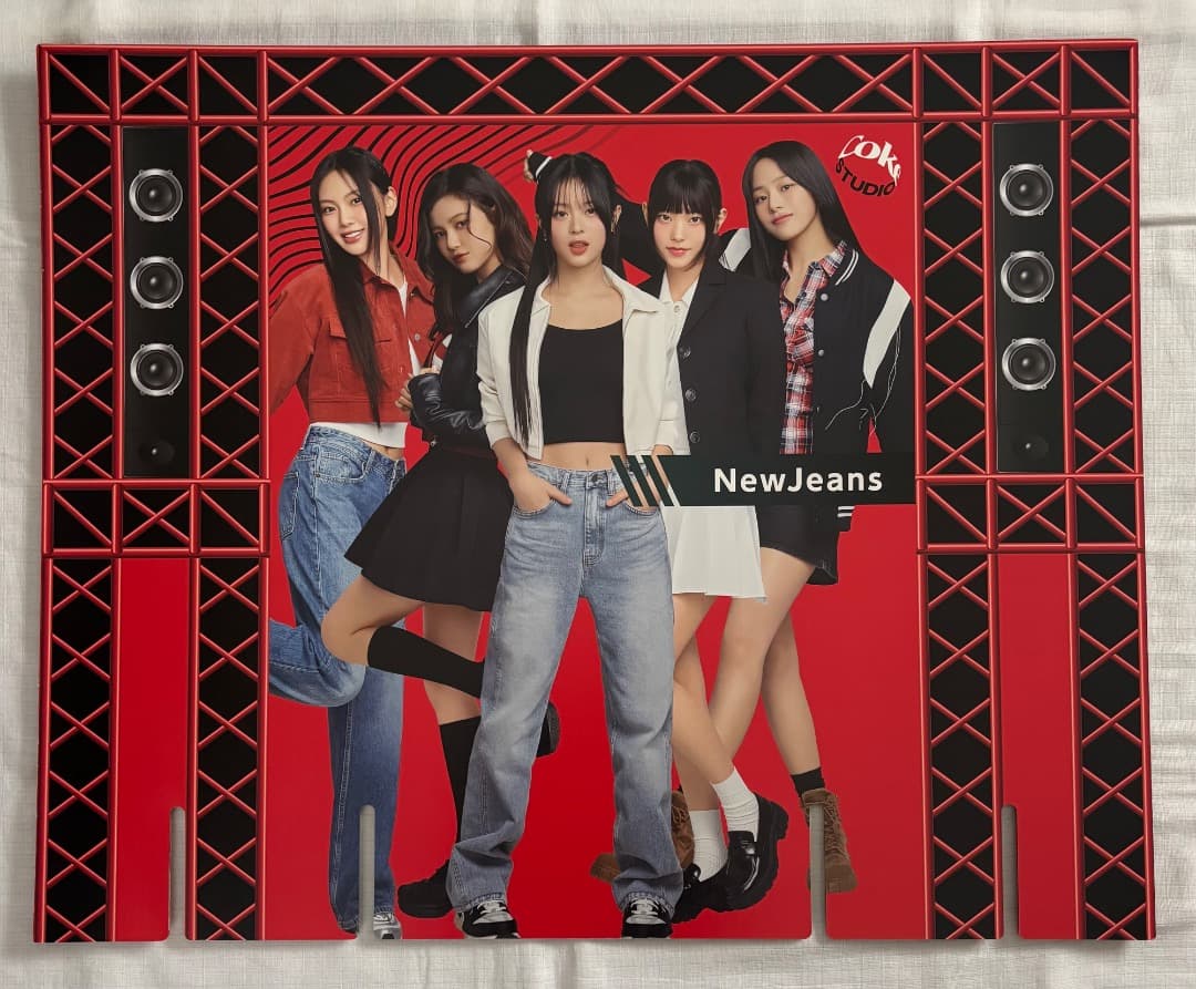 ミセスグリーンアップル リバーシブル　ビジュアルボード　非売品　NewJeans