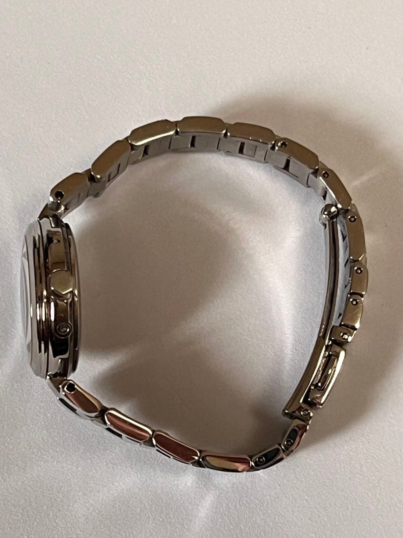 シチズン　クロスシー　電波ソーラー