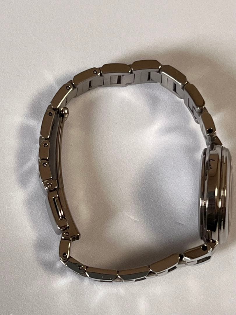 シチズン　クロスシー　電波ソーラー