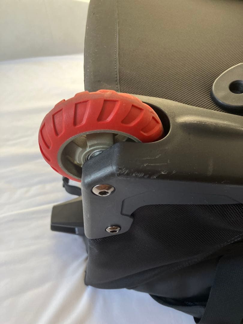 THE NORTHFACEローリングサンダー 80Lキャリーケース スーツケース