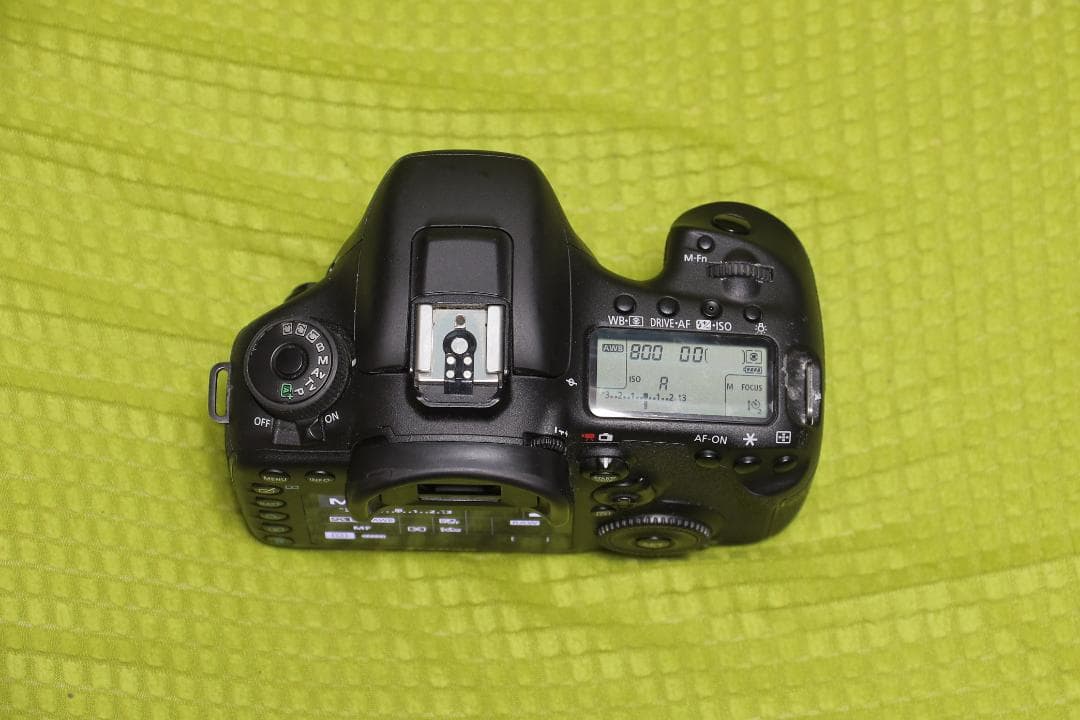 Canon EOS 7D Mark II ボディ