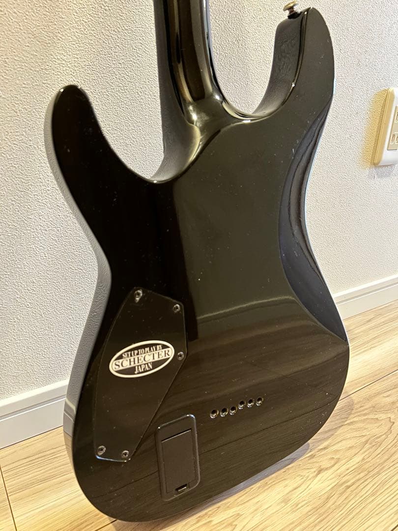 シェクター　ヘルレイザー EMG搭載