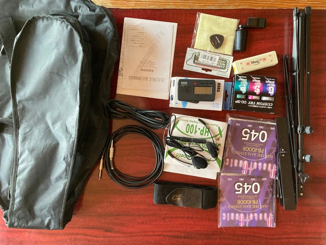 SELDER エレキベース ホワイト ギターケース・アンプ付き