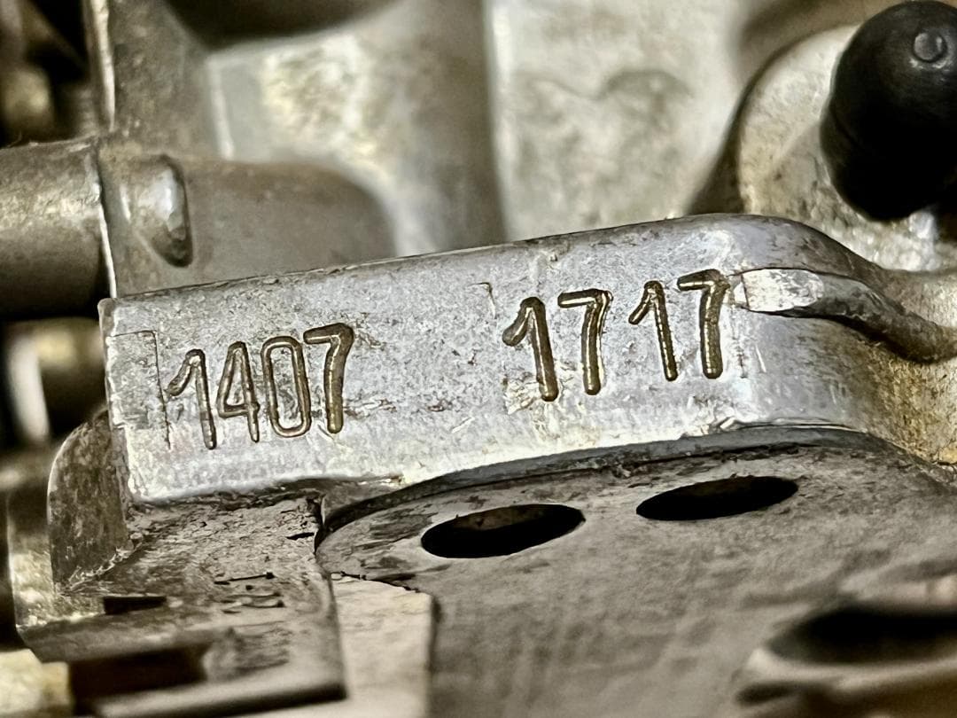 Edelbrock WEBER　#1407　750CFM　マニュアルチョーク