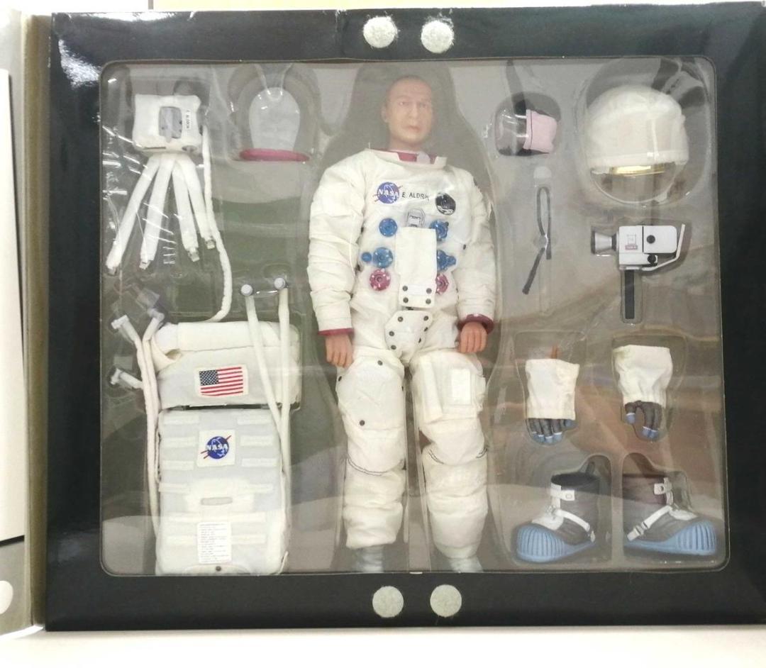 宇宙飛行士バズ・オルドリンドラゴン 1/6スケール タイプ ホットトイズ