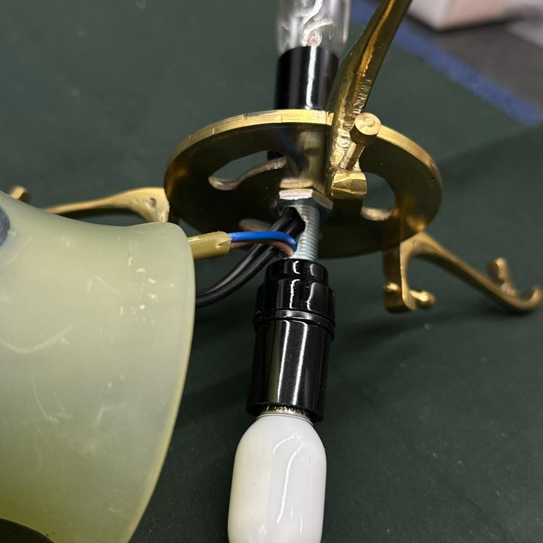 エミールガレ 2灯　蜻蛉文　台座真鍮　カメオ彫り　被せガラス　高さ25cm