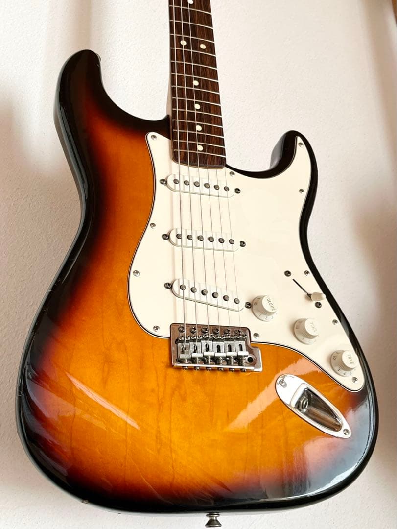 ギター Fender Mexico Standard Stratocaster