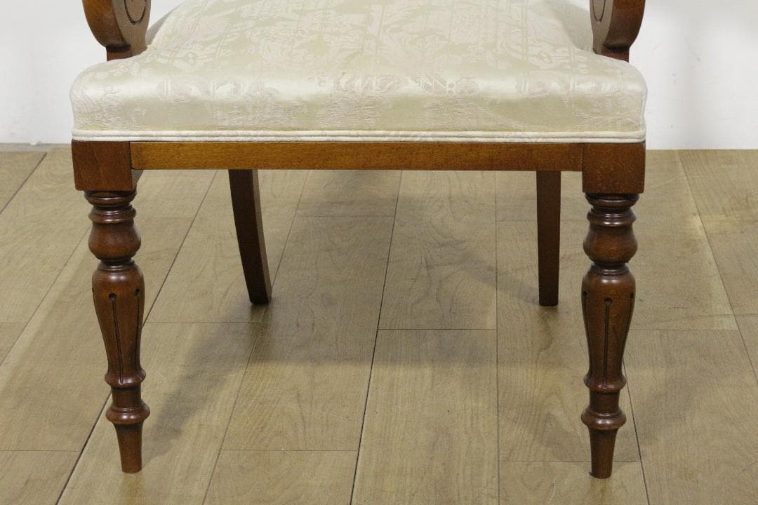 HURTADOウルタド★木製アームチェア★スペイン高級家具メーカー★バレンシア★