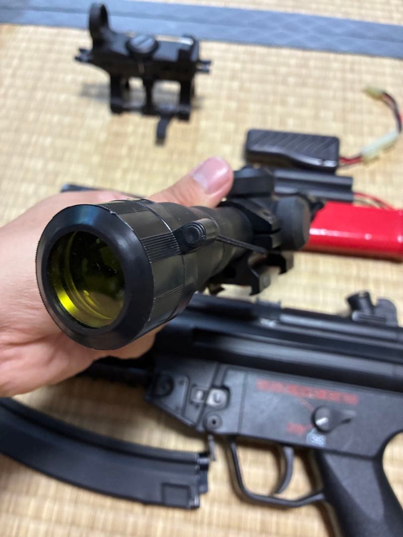 MP5電動ガン マガジン付き