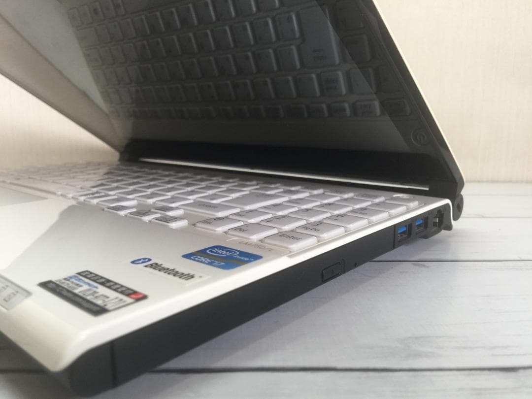 NEC LM750LS6W 13.3型 コンパクト テンキー付きノートパソコン