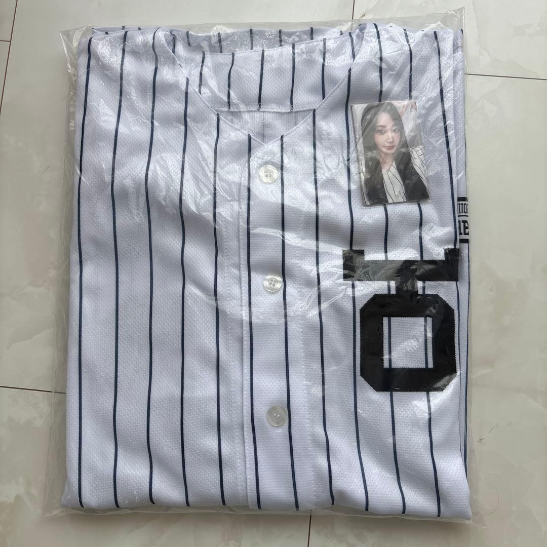 【新品】aespa ジゼル　ユニフォーム トレカ付き