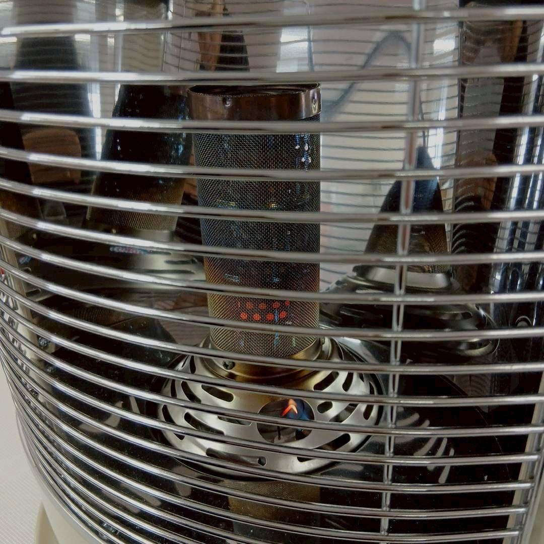 イワタニIwatani デカ暖II カセットガスストーブ CB-STV-DKD2