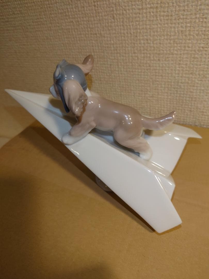 極美品 リヤドロ 可愛いパイロット 犬 紙飛行機