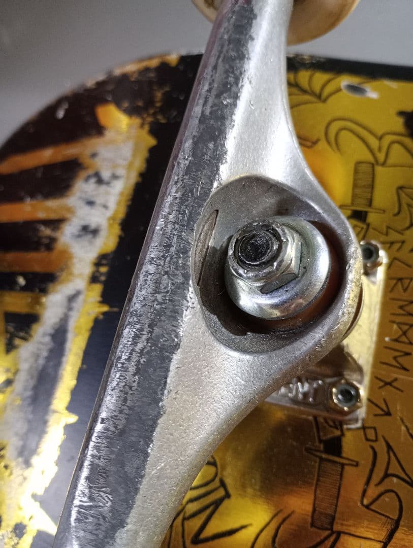 CREATURE ジョン・ワージントン スケボー 中古品