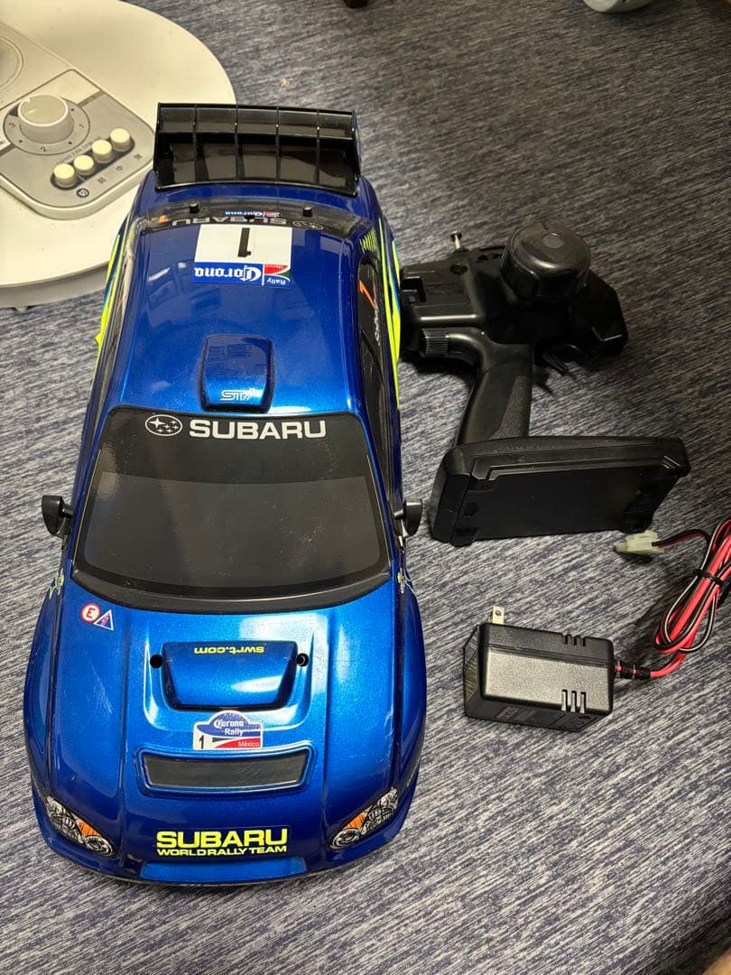 SUBARU WRX STi ラジコンカー 本体とリモコン　TT-01