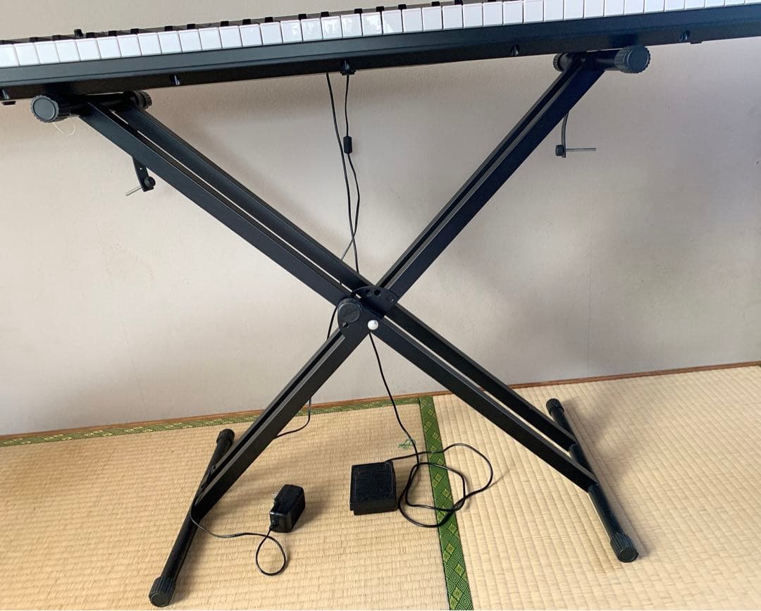 Roland 88鍵電子ピアノ　（スタンドとペダルは別になります）