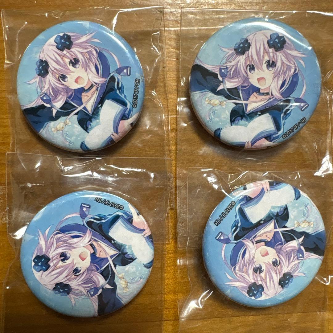 ネプテューヌ　缶バッジ