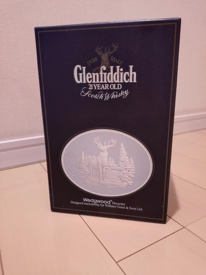 グレンフィディック21年　ウェッジウッド陶器　箱付