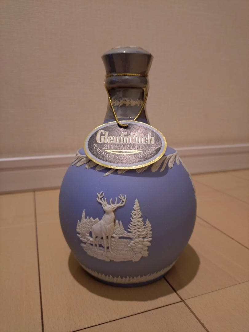 グレンフィディック21年　ウェッジウッド陶器　箱付