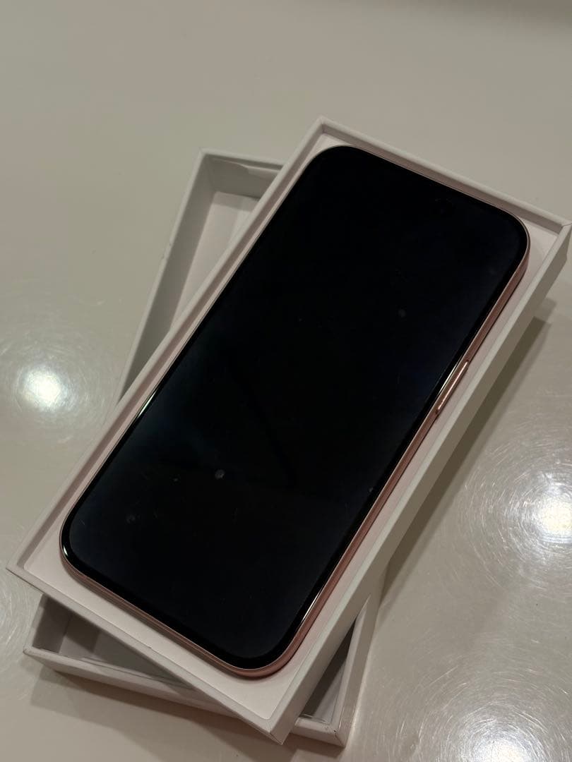 iPhone 15ピンク スマートフォン本体