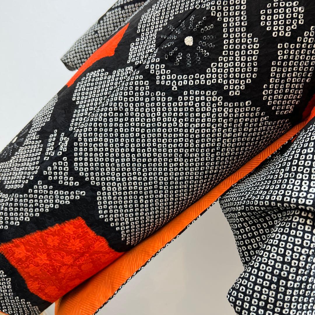 377 振袖フルセット 正絹 黒 朱赤 絞り ツートーン バイカラー 梅 駒刺繍