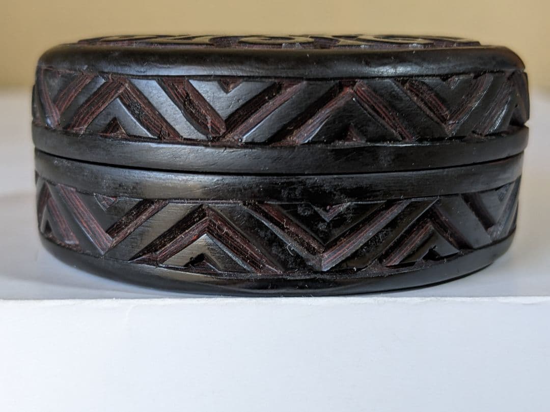 ♦中国 古美術品 骨董品 古玩 堆朱 堆黒 盒子 香合 漆芸 漆器 骨董品