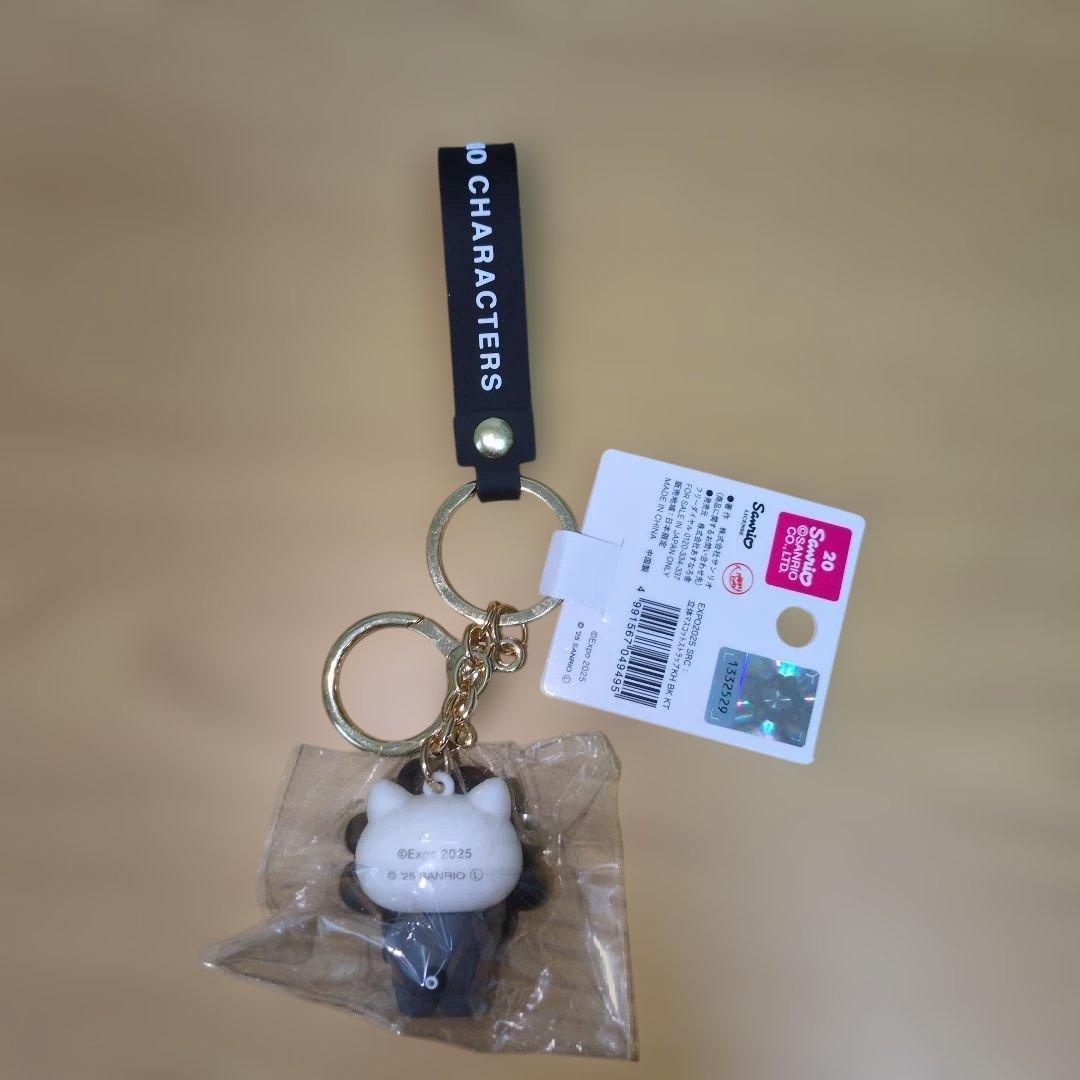 万博キティ　モノクロストラップ