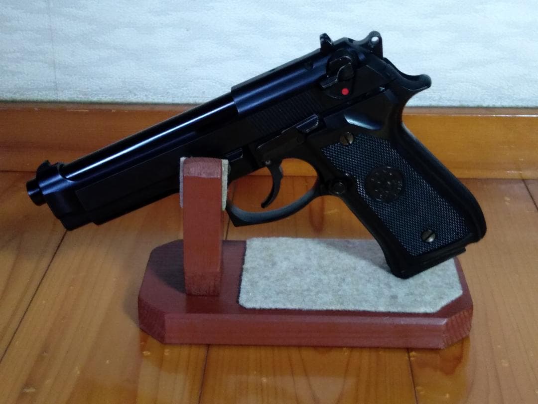 モデルガン Beretta HW樹脂製 発火モデル ベレッタブルーイング対応