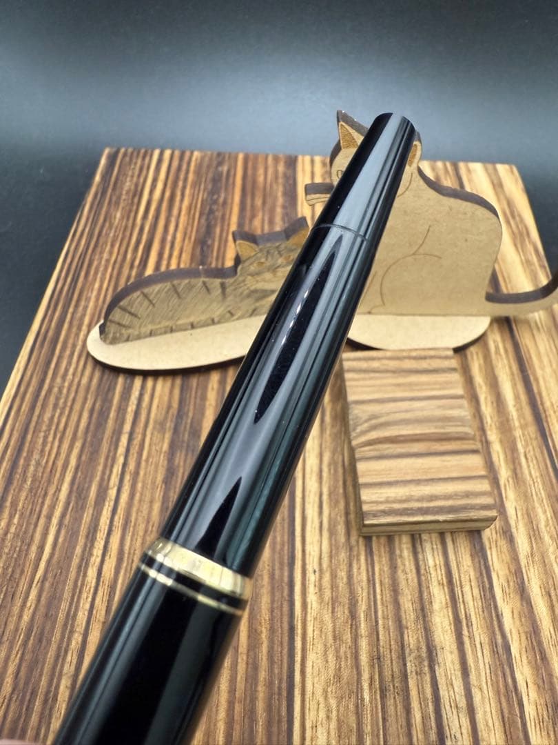 MONTBLANC 万年筆　NO.22 黒軸 美品 EF 14C