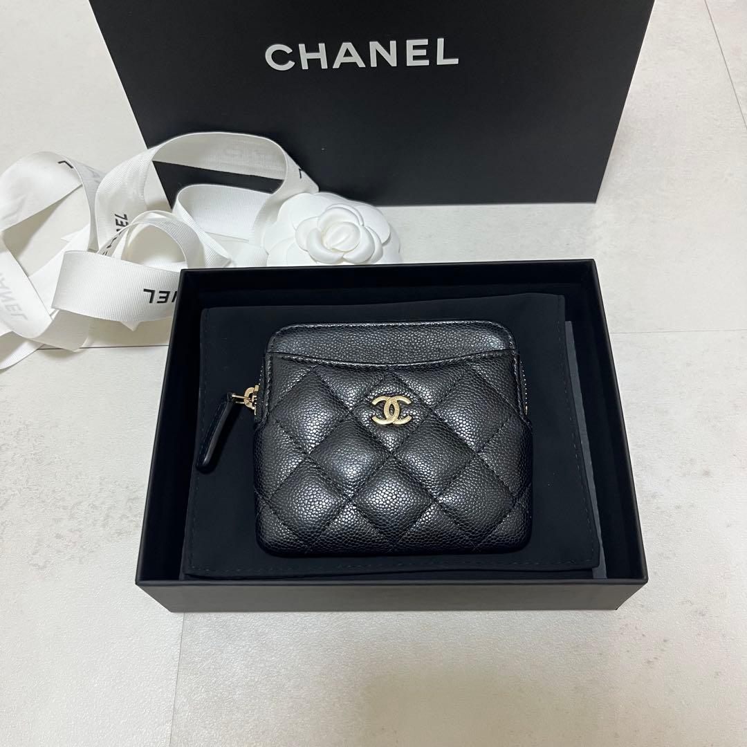 CHANEL ブラック　マトラッセ　ケース　キャビアスキン