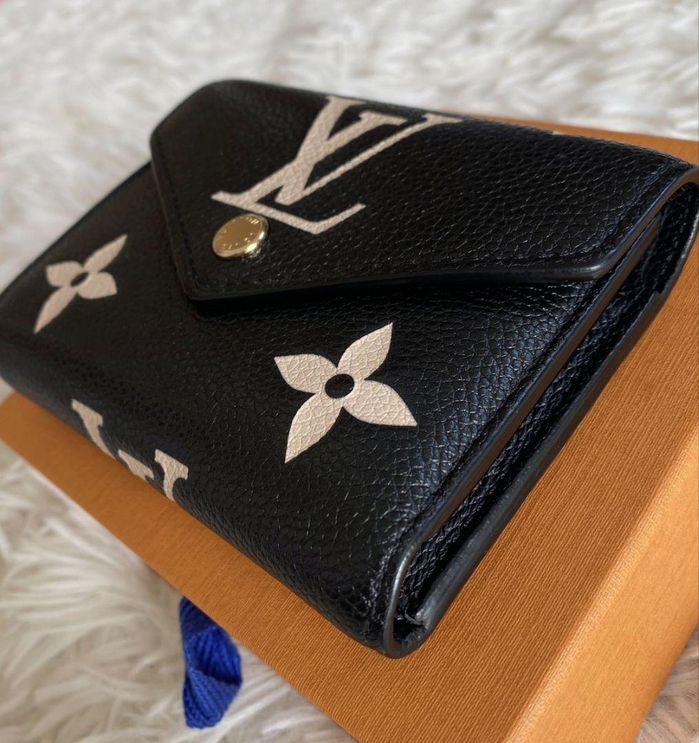 LOUIS VUITTON モノグラムアンプラント ヴィクトリーヌ 折り財布