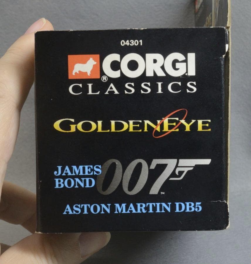 【貴重】アストンマーチン DB5 007 ボンドカー コーギー