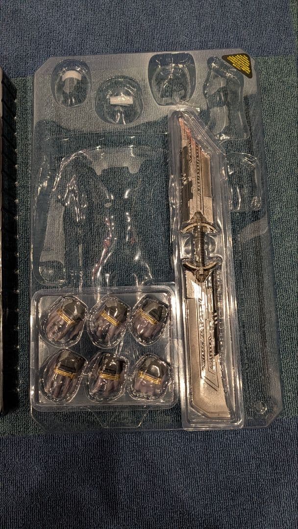 ト*す様 ホットトイズ サノス バトルダメージ版 アベンジャーズエンドゲーム M