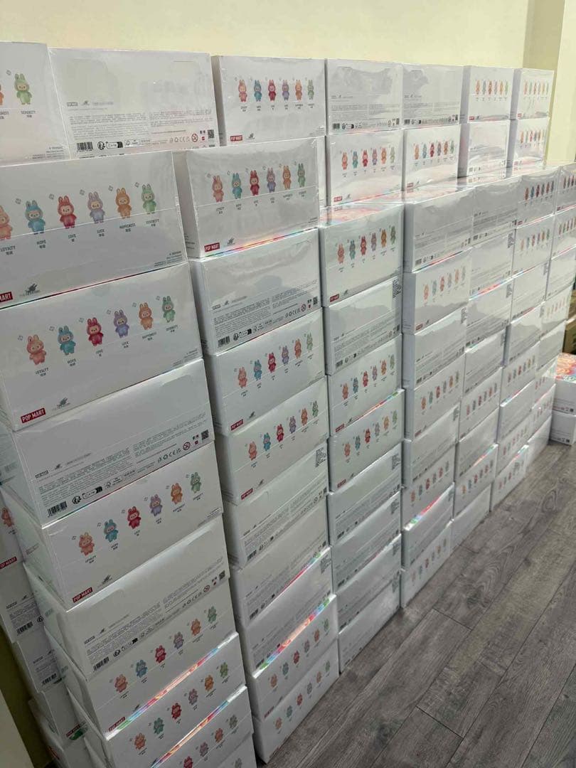 THE MONSTERS Big into Energy ぬいぐるみ2box