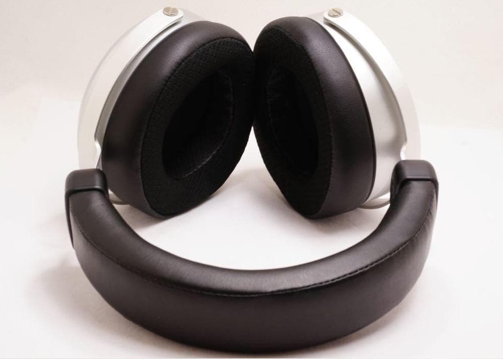 新品未開封品 HIFIMAN HE400se 平面磁界駆動型ヘッドホン