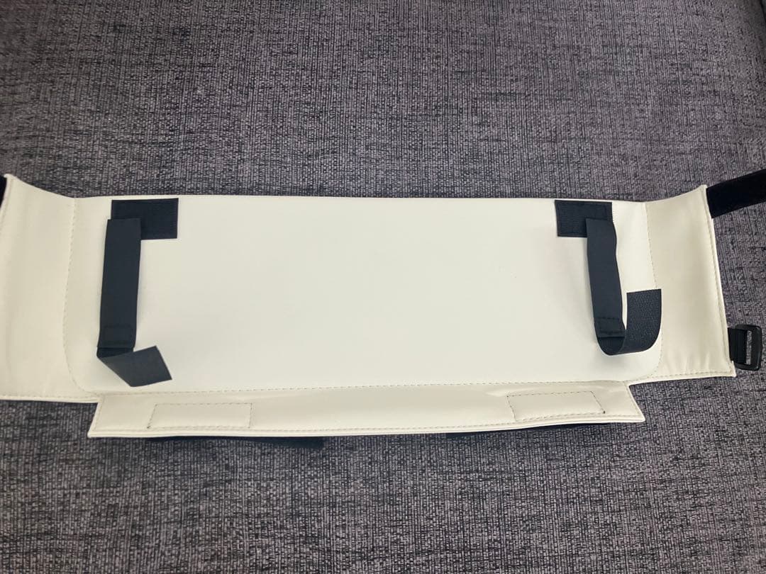 新品　人気アイボリーホワイト　フロントボード＆ドリンクホルダー　DOME