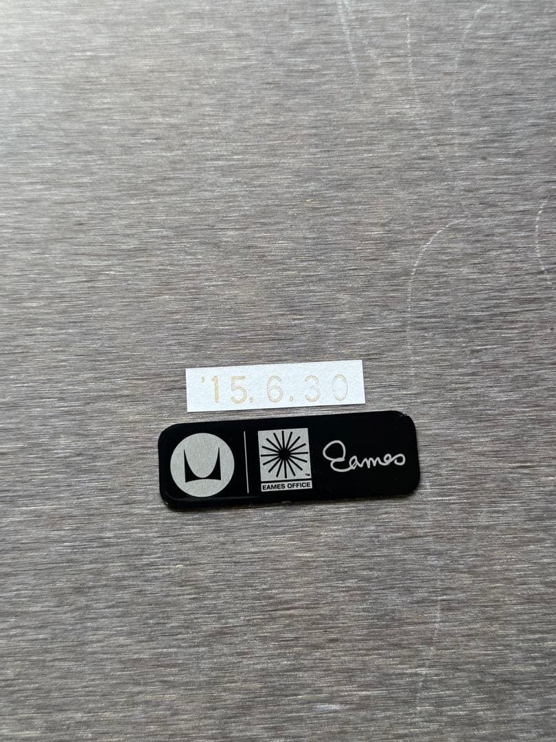 HermanMiller イームズテーブル　コントラクトベース　ブラック