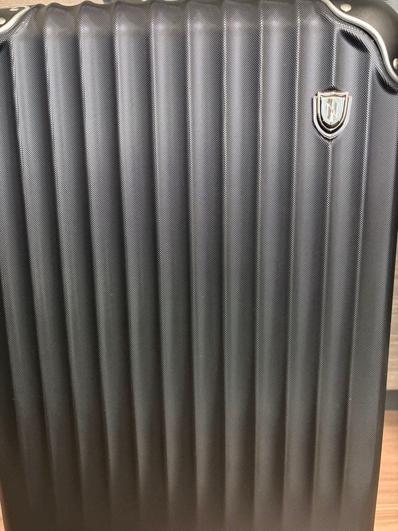 【新品未使用】NewTrip ブラック キャリーケース