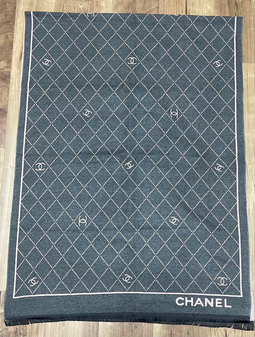 難有　CHANEL ノベルティマフラー ピンクxグレー